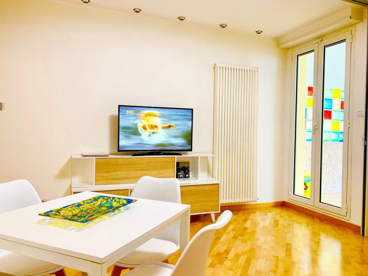 Pescara Centro Silenzioso E Confortevole Con Terrazzo Bioclimatico A 2 Minuti Dal Mare Exterior foto